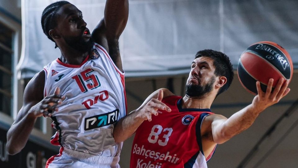 Bahçeşehir Koleji’nde Axel Bouteille sezonun başarılı geçeceğine inanıyor