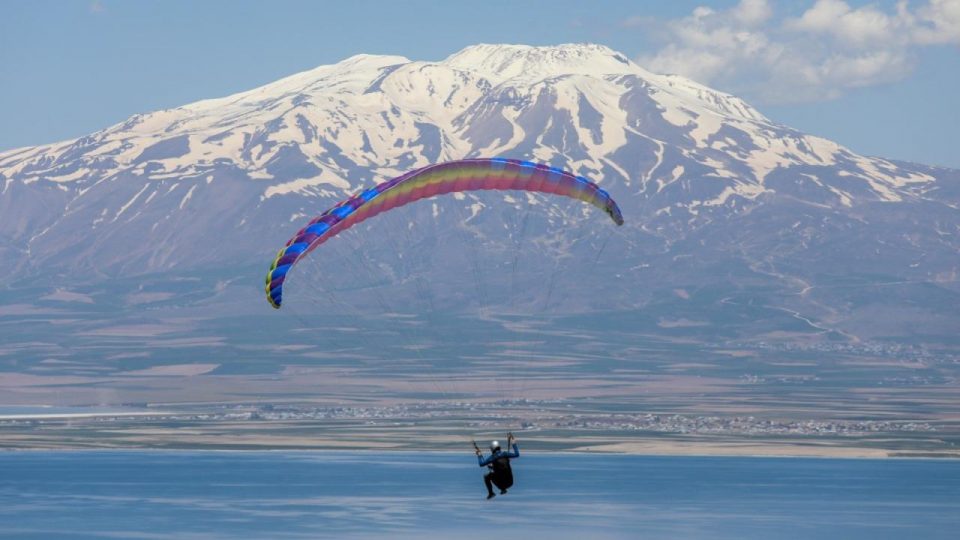 Van’da yamaç paraşütü ve paramotor şampiyonası yapılacak