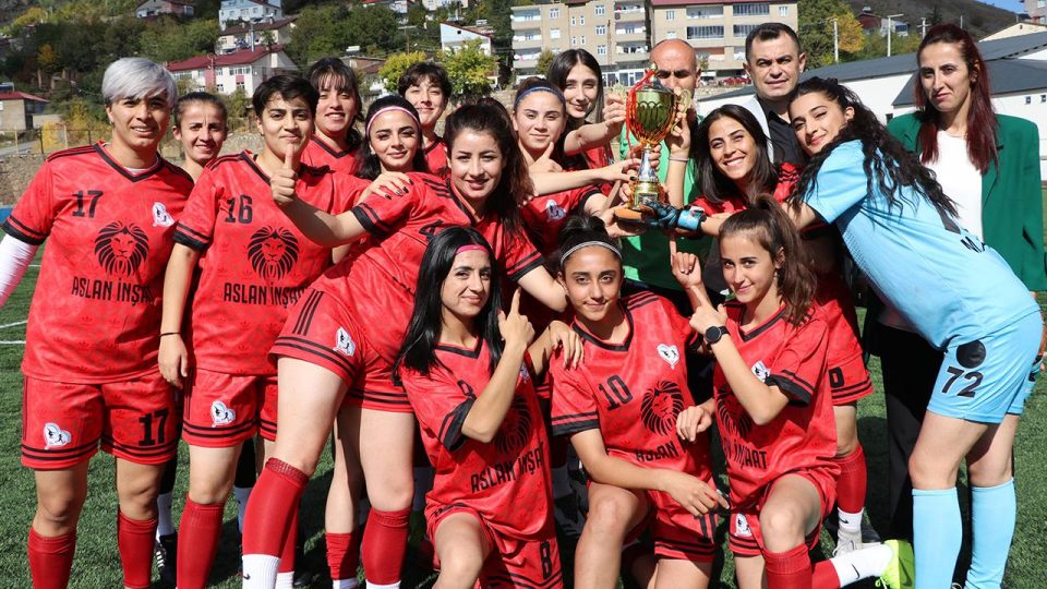 2. Lig’e yükselen Vangücü Kadın Futbol Takımı’nın hedefi Süper Lig