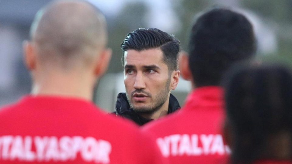 Antalyaspor Futbol Sorumlusu Nuri Şahin’den “Buradayım” mesajı