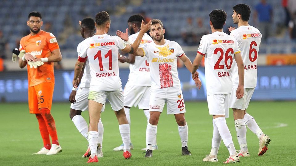 Kayserispor ilk deplasman galibiyetini Hatayspor’a karşı aldı