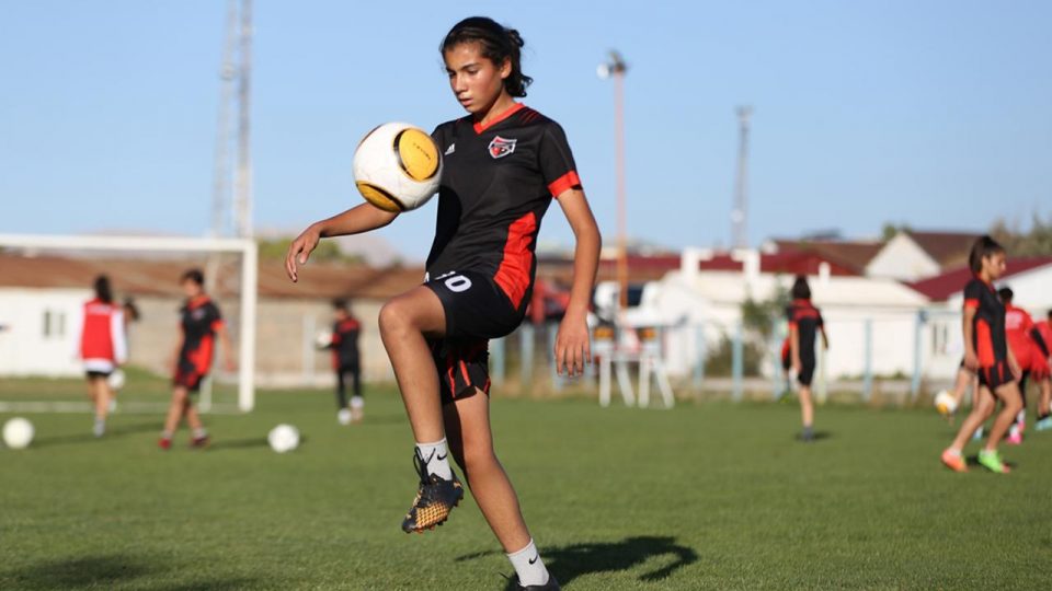 Şilan Akbal milli takımda forma giymenin gururunu yaşıyor