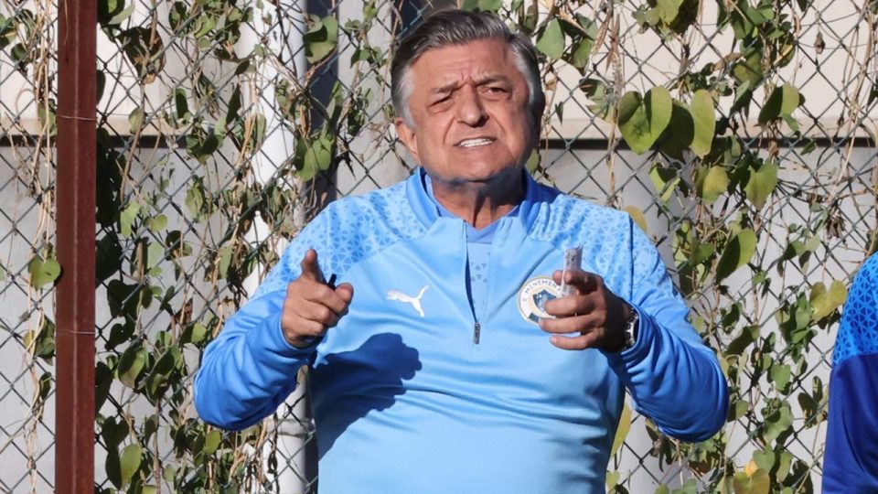 Yılmaz Vural’dan TFF’ye yabancı teknik direktör eleştirisi